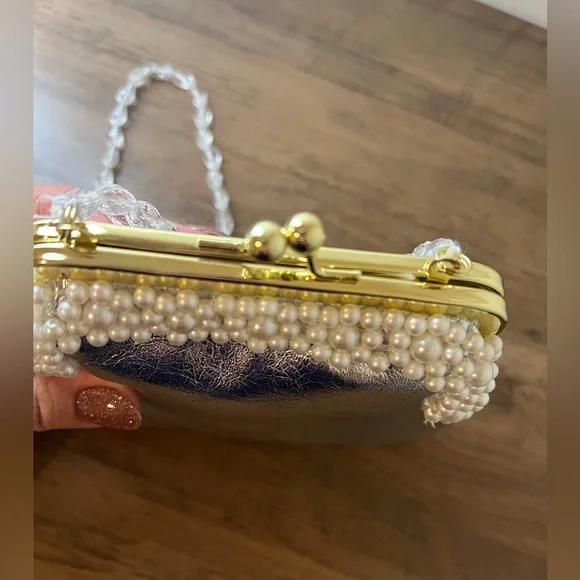 J. Crew Girls' pearl-embellished coin purse with beaded strap - Picture 4 of 7